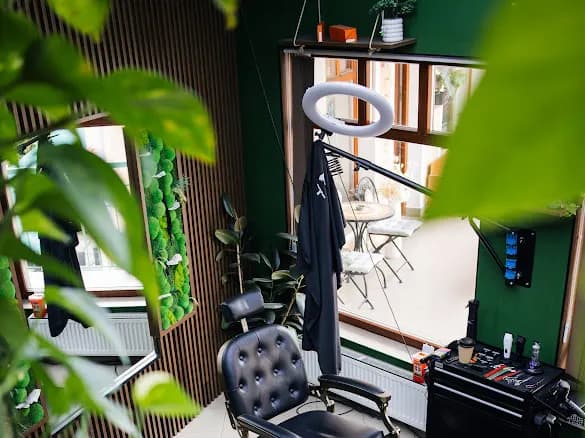 Křeslo ve studiu Utopia Barber